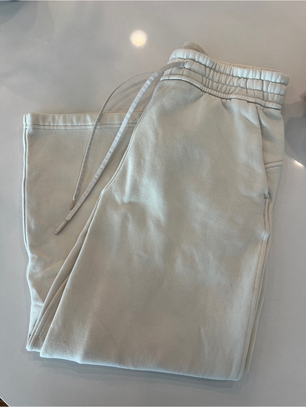 lululemon Cream Cropped Sweatpants